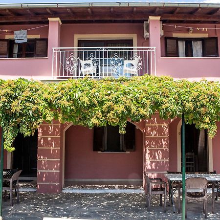 Eleana Apartments And Studios Agios Georgios  Esterno foto